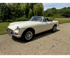 1970 (H) MGB Roadster - Chrome Wires & Overdrive