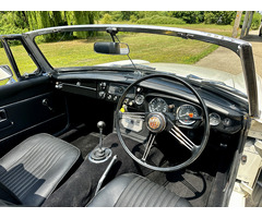 1970 (H) MGB Roadster - Chrome Wires & Overdrive - 10