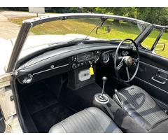 1970 (H) MGB Roadster - Chrome Wires & Overdrive - 13