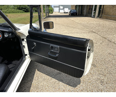 1970 (H) MGB Roadster - Chrome Wires & Overdrive - 17