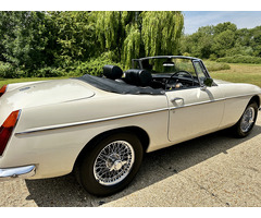 1970 (H) MGB Roadster - Chrome Wires & Overdrive - 26