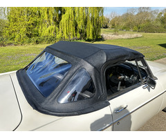 1970 (H) MGB Roadster - Chrome Wires & Overdrive - 38