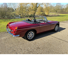 1974 MGB Roadster - 4