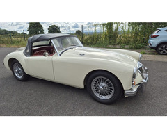 MGA 1600 MK2, Previous Show winner, 5 speed - 6