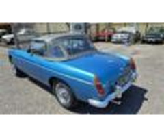 MGB 1967 in Riviera Silver blue metallic - 7