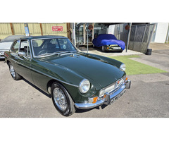 MGB GT 1973 in Dark Racing green.chrome wires - 8