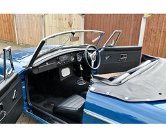 MG B 1972 Roadster Teal Blue - 6
