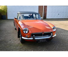 MG B 1973 Blaze Orange