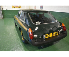 MG B GT Jubilee edition - 14