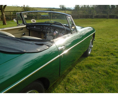 1964 MGB Roadster - 21